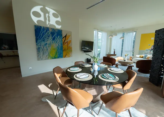 Unique Home With Stunning Views In The Heart Of Los Angeles, Ca, Silverlake!
