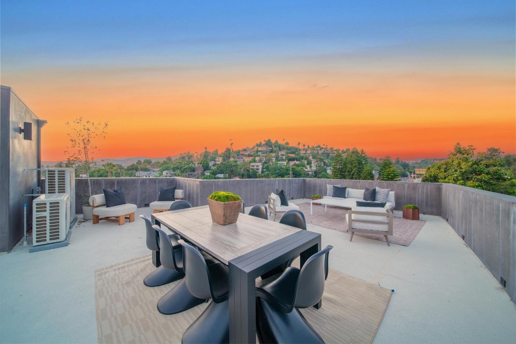 Villa Unique With Stunning Views In The Heart Of Angeles, Ca, Silverlake! *
