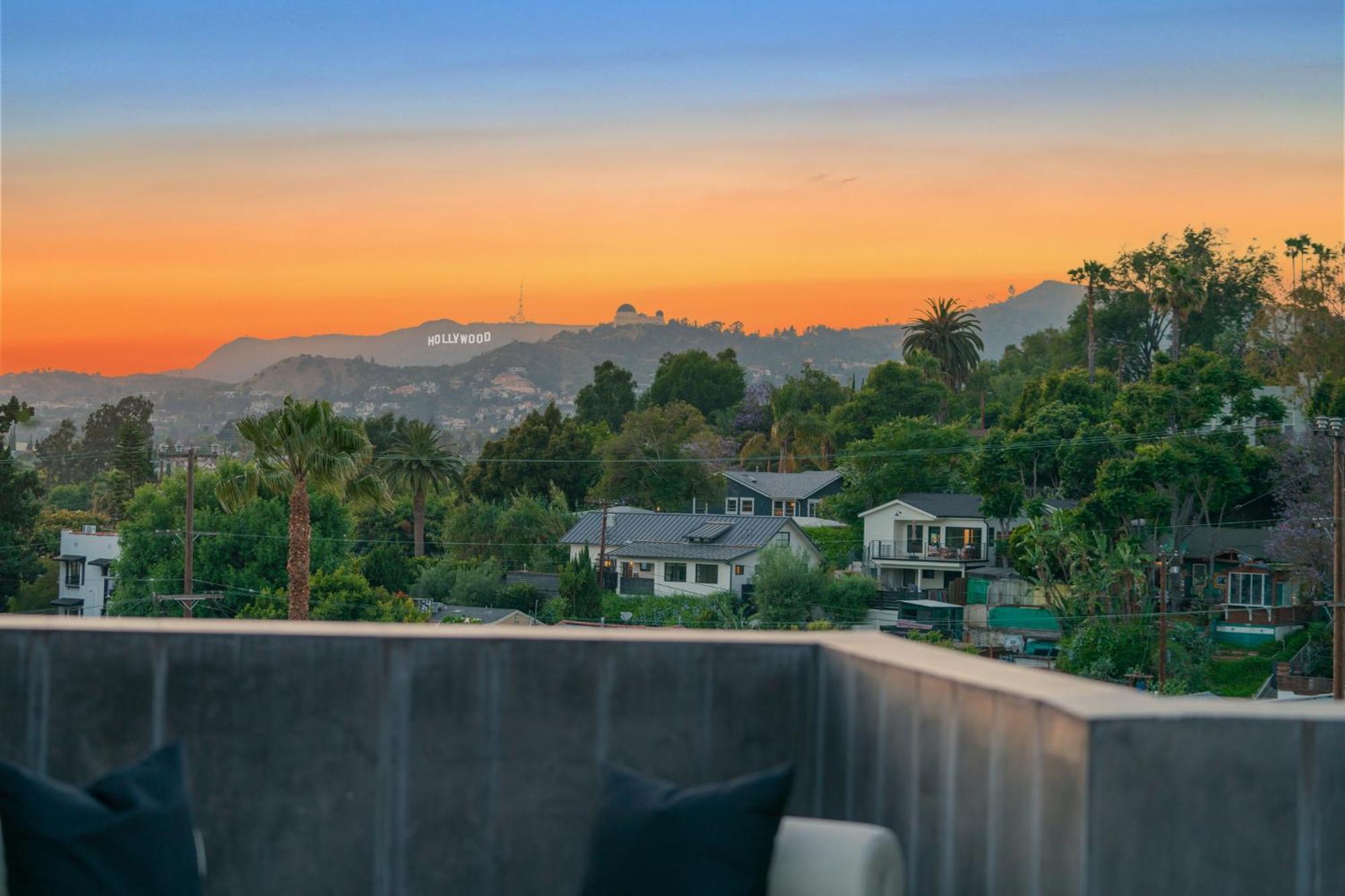 Unique With Stunning Views In The Heart Of Angeles, Ca, Silverlake!