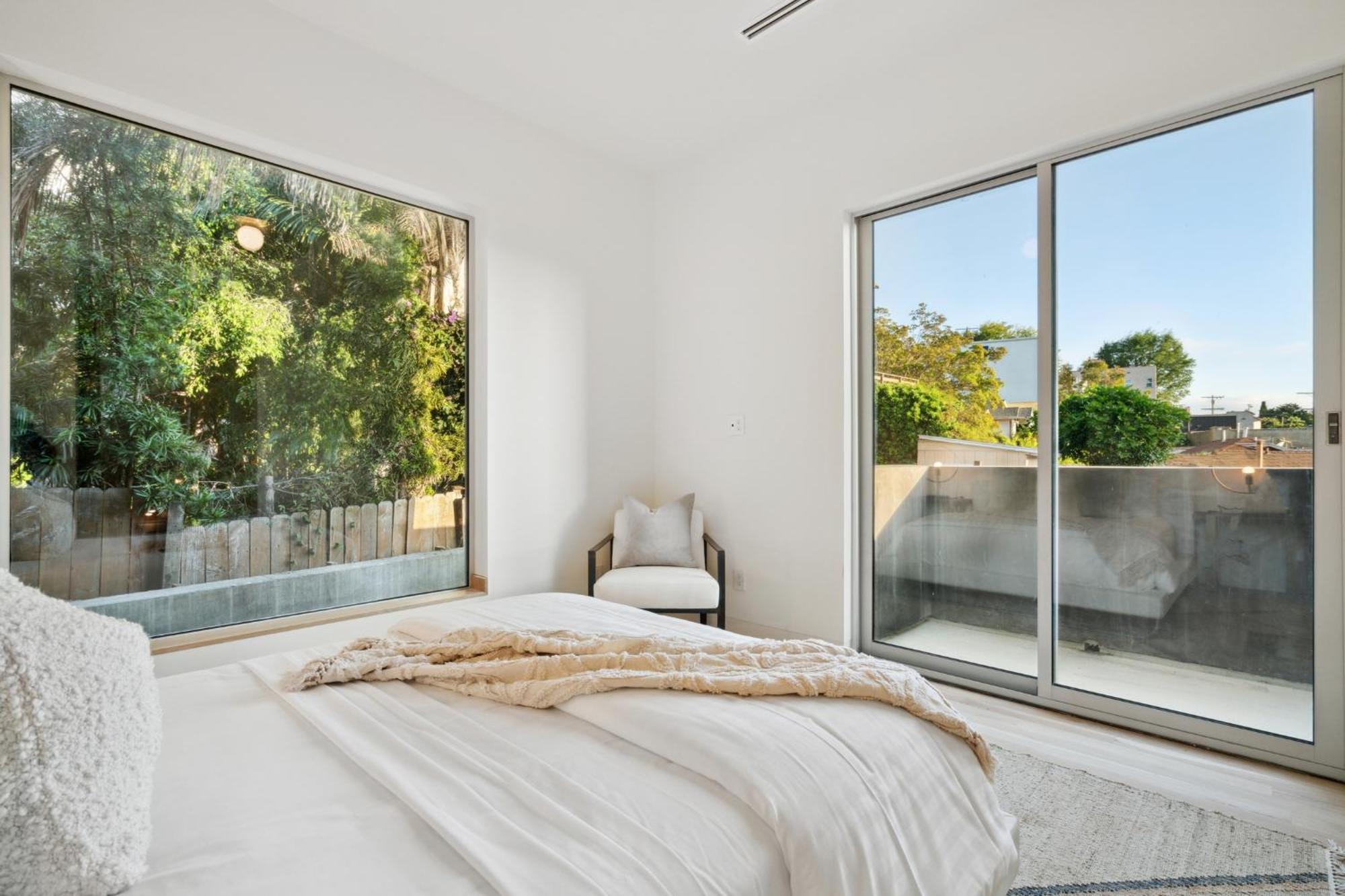 Unique With Stunning Views In The Heart Of Angeles, Ca, Silverlake! Villa